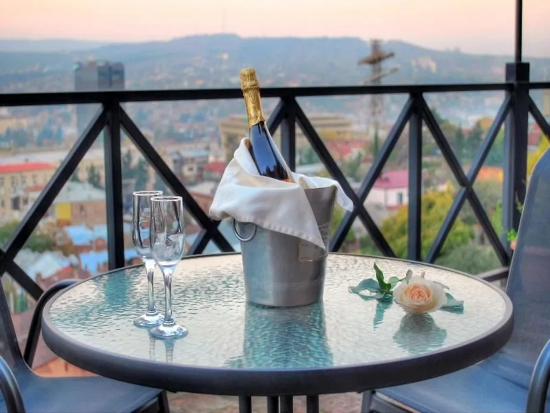 Urban Lodge Hotel Rooms And Suits Tbilisi