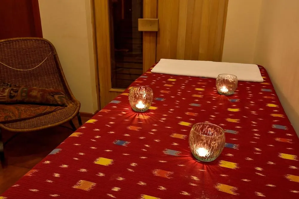 Urban Lodge Hotel Rooms And Suits Tbilisi 4*,  Georgia