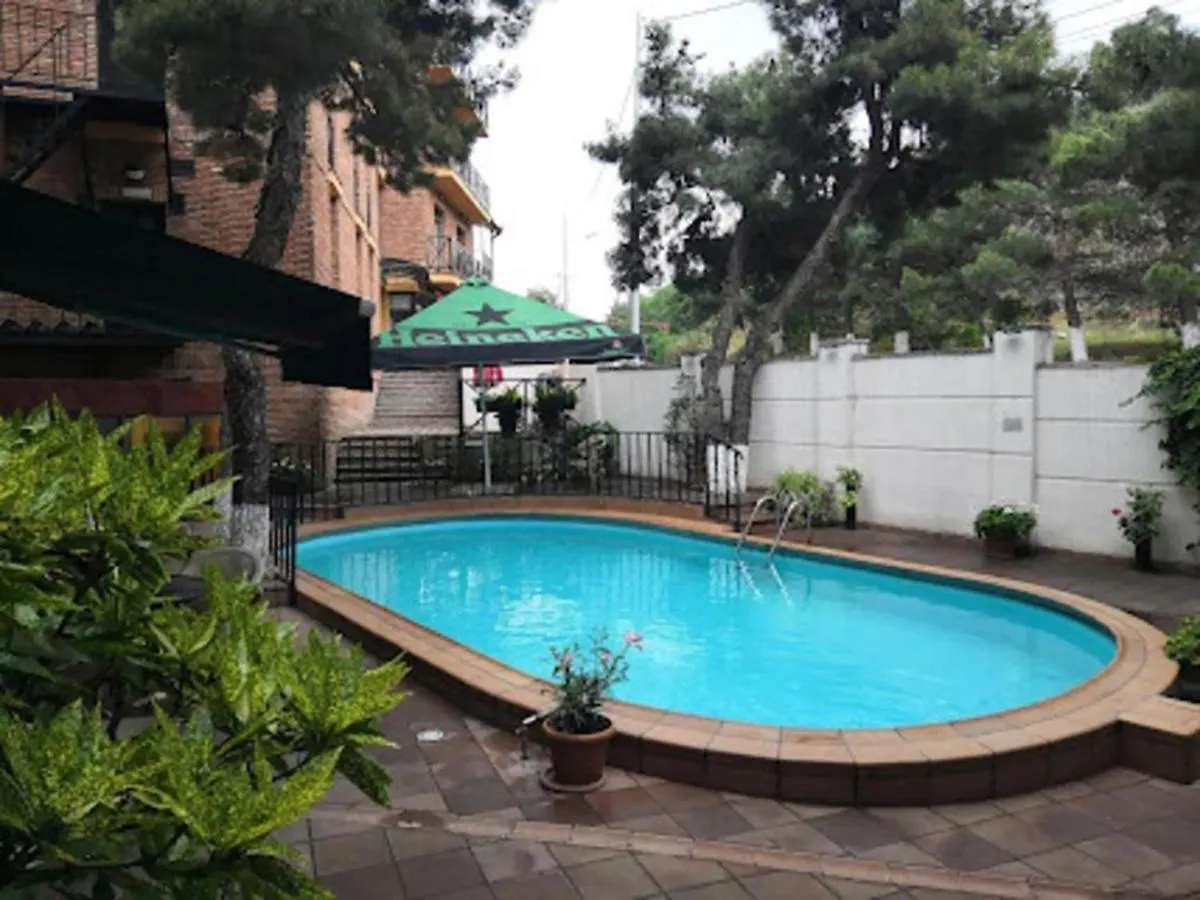 Urban Lodge Hotel Rooms And Suits Tbilisi