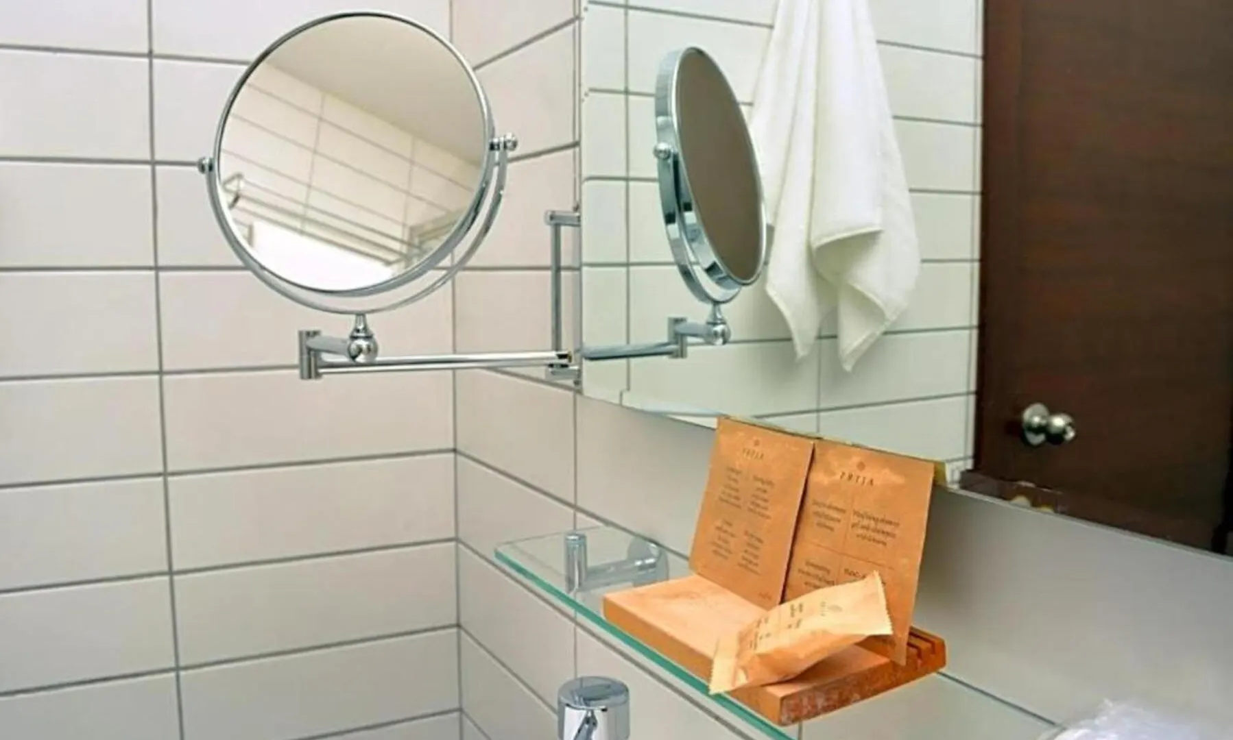 Urban Lodge Hotel Rooms And Suits Tbilisi 4*,
