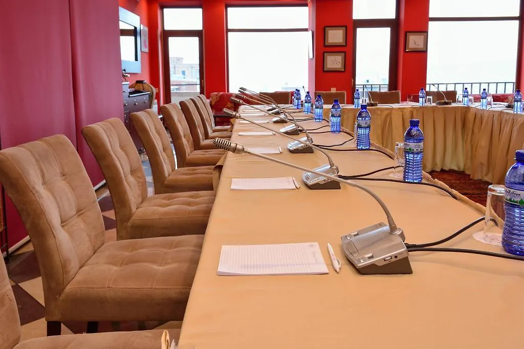 Urban Lodge Hotel Rooms And Suits Tbilisi