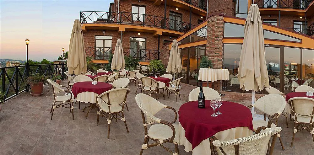 Urban Lodge Hotel Rooms And Suits Tbilisi